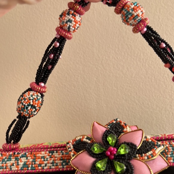 Mary Frances beaded handbag - Picture 2 of 4